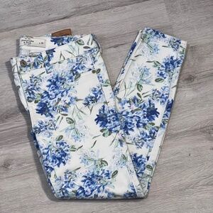 Abercrombie & Fitch White Floral Jeans Size 6 W 28